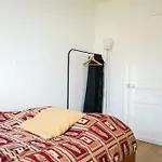 Lovely Cocoon With A View Over Paris